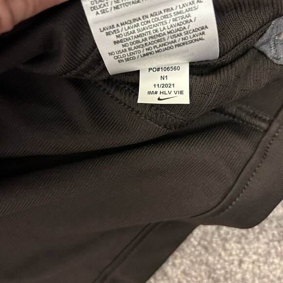 Nike Cleveland Browns NFL Mayfield #6 Football Jersey Youth Size M - NWT $85 - Picture 4 of 16